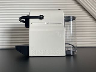 Cafetera Nespresso Blanca