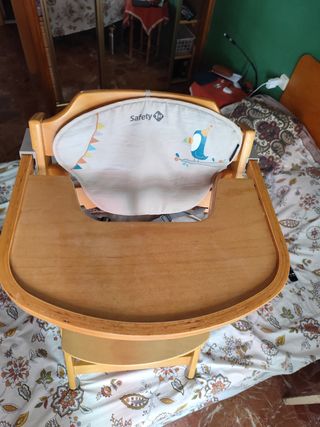 Trona evolutiva madera