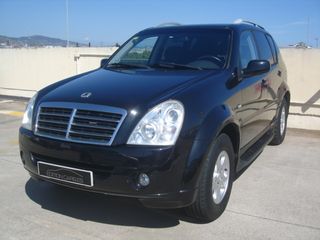 SsangYong Rodius 2011
