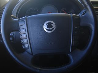 SsangYong Rodius 2011