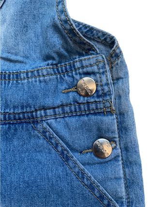 Mono de jean corto para niña