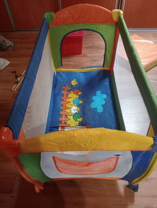 Parque cuna infantil con colchón