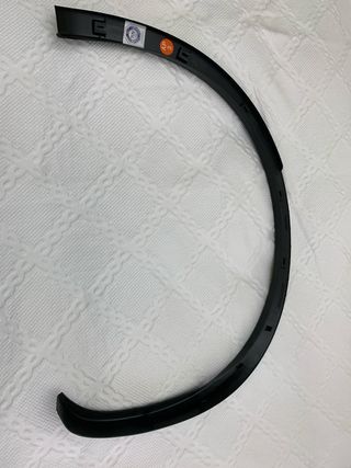 Embellecedor de rueda de coche.