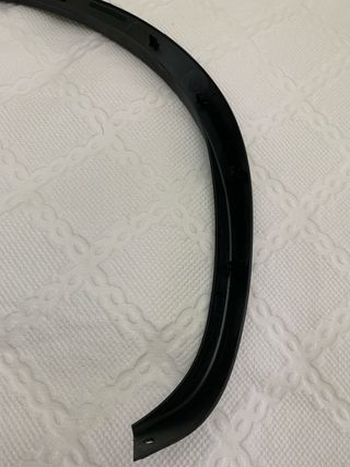 Embellecedor de rueda de coche.