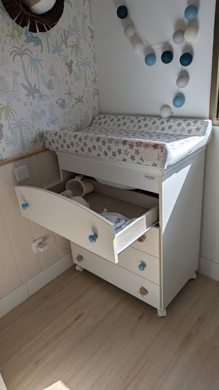 Cómoda cambiador bebé Micuna + bañera