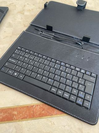 Funda Tablet con Teclado y Lápiz Digital