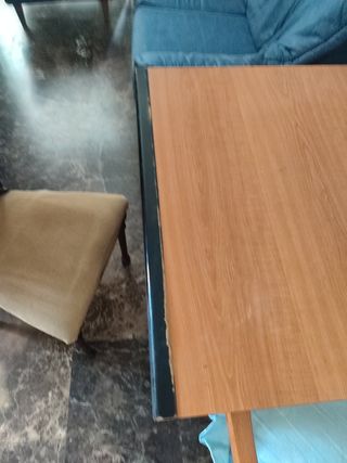 Mesa y sillas de salón comedor, sofá, aparador