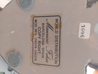 Perro Caniche Escayola Figura Decorativa. 23 cms.