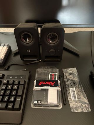 PC Gaming Completo con Periféricos Negociable. 