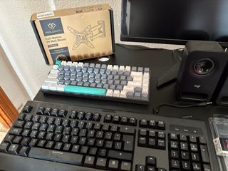PC Gaming Completo con Periféricos Negociable. 