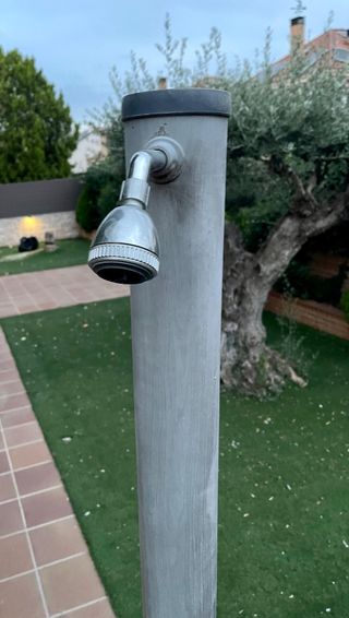 Ducha exterior piscina