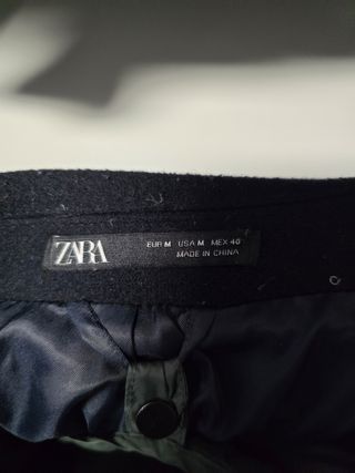 Chaquetón de invierno azul para hombre.
