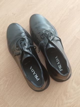 Zapatos Vintage de Prada para hombre.