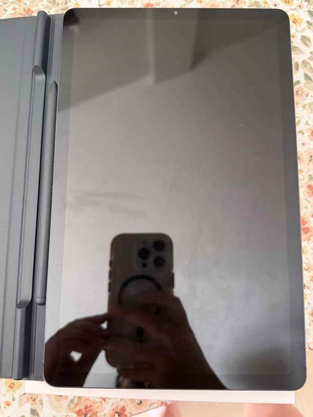 Tablet Samsung con Lápiz y Funda