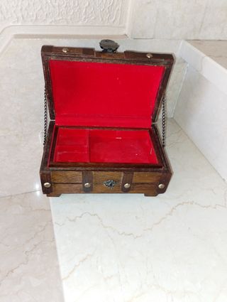 Portagioie vintage in legno