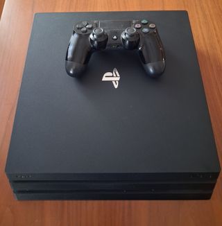PS4 Pro 1TB + Mando Negro