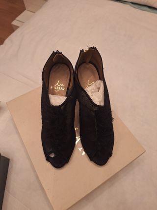 Zapatos de tacón negros de malla talla 37