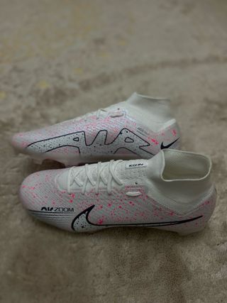 Mercurial gama alta nuevas sin estrenar talla 43