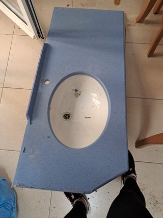 Lavabo de baño con encimera de piedra
