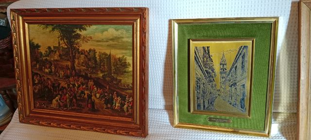 Cuadro con marco dorado y cristal, cada uno 5€