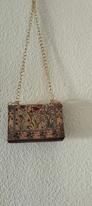 Bolso de fiesta burdeos y dorado tipo cartera cade