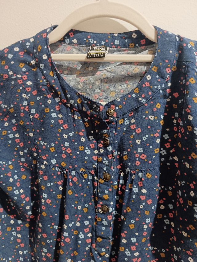 Vestido azul estampado floral