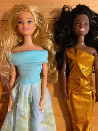 4 Muñecas Articuladas Estilo Barbie