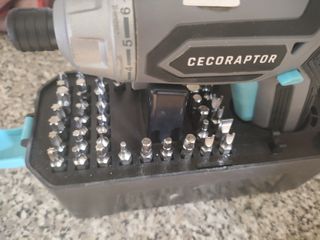 Atornillador a batería Cecoraptor