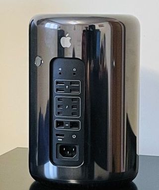 Mac Pro 4 núcleos Xeon E5 3.7 GHz