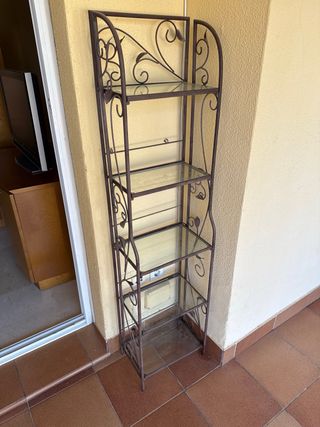 Vitrina exterior de metal efecto oxido