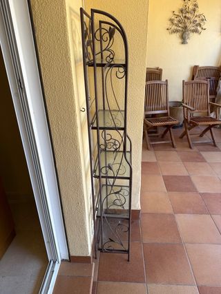 Vitrina exterior de metal efecto oxido