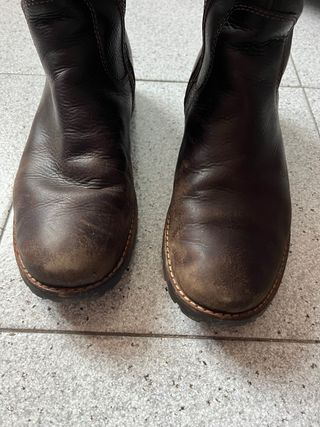 Stivali alti in pelle marrone