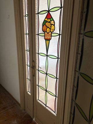Puertas decorativas con vidrieras
