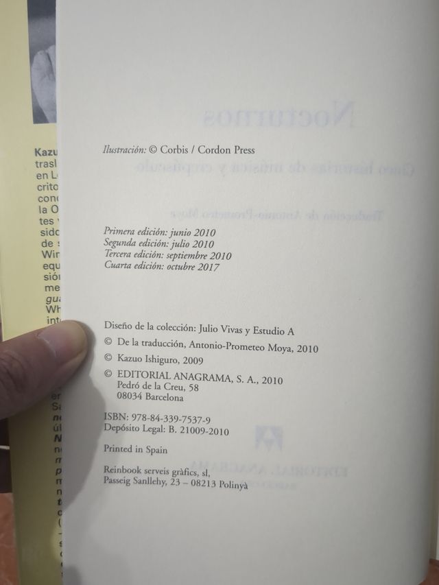 Nocturnos: Cinco historias de música y crepúscu...