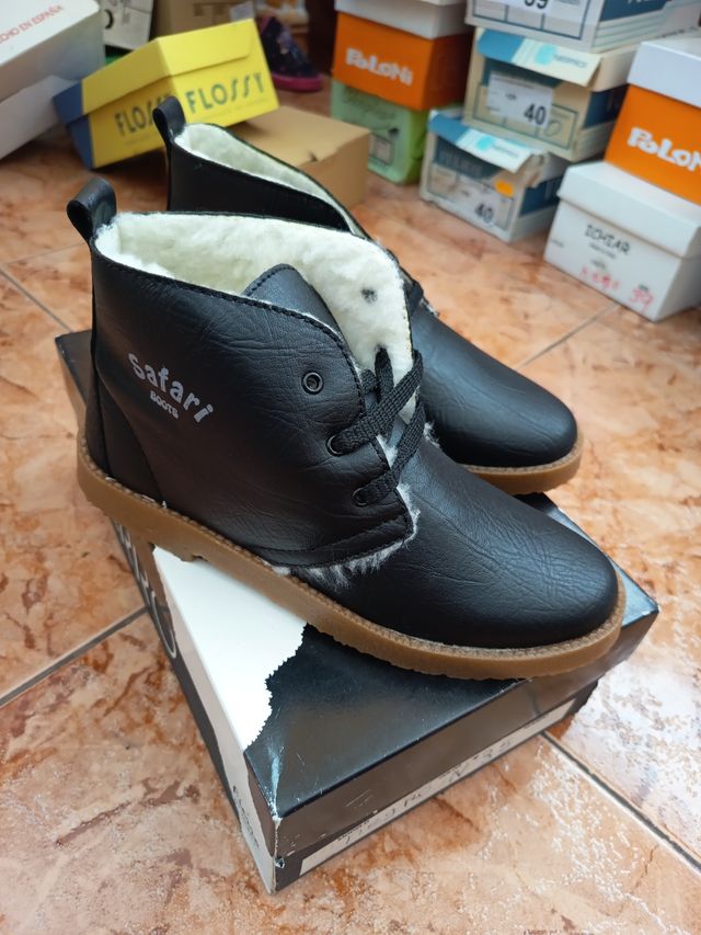Botas Safari fierro Talla 35 Negras