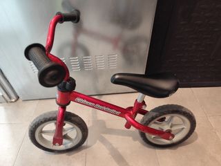 Bici sin pedales Chicco Roja
