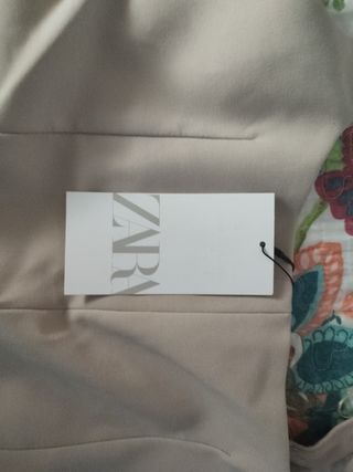 Top crop Zara beige talla S