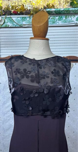 Vestido elegante violeta oscuro de Rosas Rojas 
