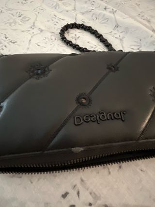 Bolso Cartera Desigual Negro con Brillos Verdes