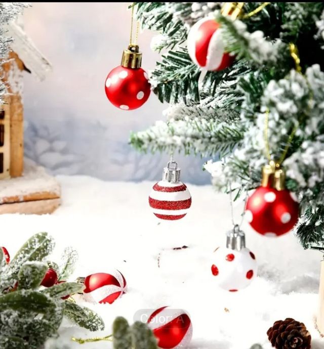 Bolas Navideñas Rojas y Blancas