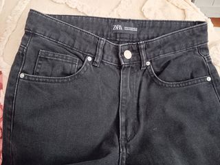 Pantalones vaqueros ZARA pata elefante