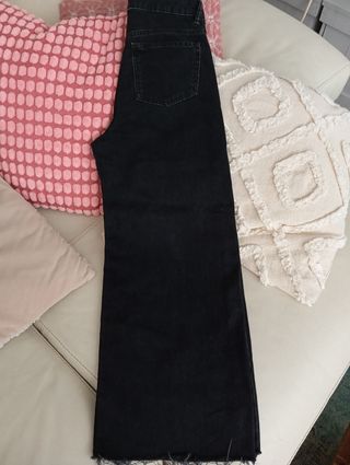 Pantalones vaqueros ZARA pata elefante