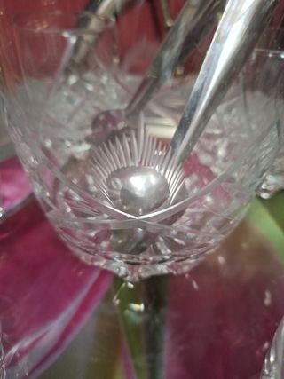 Juego de vasos de cristal tallado