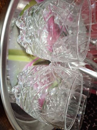 Juego de vasos de cristal tallado