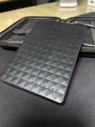 Disco Duro Externo Seagate 1TB + FUNDA 
