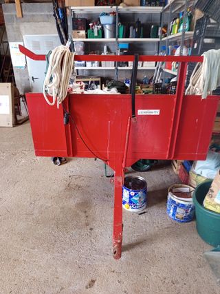 Tractor Pasquali 990 21 CV con aperos