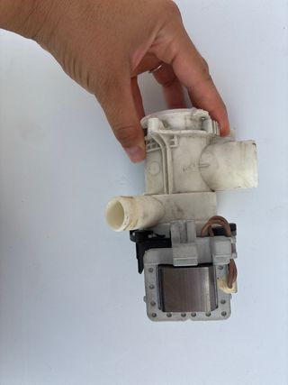 💧 Bomba de desagüe lavadora Beko WMI 81242