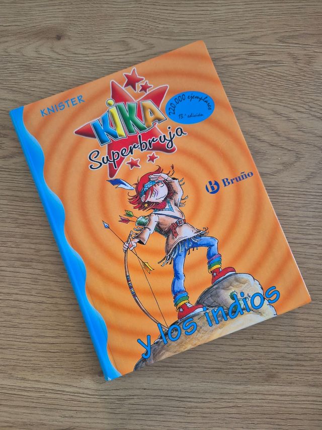 Kika Superbruja y los indios (Spanish Edition)
