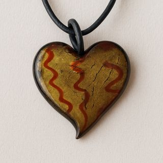 Colgante Corazón Cristal Artesanal Dorado y Rojo