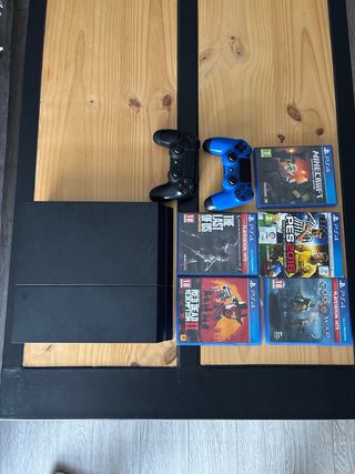 PS4 (PlayStation 4) Negra + 5 Juegos y 2 Mandos 